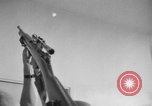 Standbild Lee Harvey Oswald Dallas Texas USA, 1963, aus Sekunde 17 historischem Filmmaterial Videoclip 65675049130