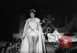 Immagine di Miss Universo United States USA, 1956, secondo 21 filmato di repertorio 65675049135