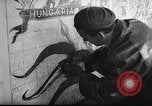 Standbild ungarische Revolution Ungarn, 1956, aus Sekunde 4 historischem Filmmaterial Videoclip 65675049140