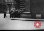 Standbild ungarische Revolution Ungarn, 1956, aus Sekunde 11 historischem Filmmaterial Videoclip 65675049140