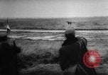 Standbild ungarische Revolution Ungarn, 1956, aus Sekunde 34 historischem Filmmaterial Videoclip 65675049140