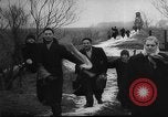 Standbild ungarische Revolution Ungarn, 1956, aus Sekunde 39 historischem Filmmaterial Videoclip 65675049140