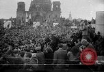 Standbild kommunistische Gewalt Europa, 1950, aus Sekunde 15 historischem Filmmaterial Videoclip 65675049143