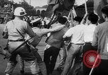 Standbild kommunistische Gewalt Europa, 1950, aus Sekunde 31 historischem Filmmaterial Videoclip 65675049143