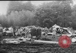 Immagine di C-124 crash Giappone, 1953, secondo 16 filmato di repertorio 65675049151