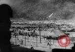 Standbild nordkoreanischen gefangenen Ausschreitungen United States USA, 1952, aus Sekunde 6 historischem Filmmaterial Videoclip 65675049159