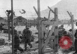 Standbild nordkoreanischen gefangenen Ausschreitungen United States USA, 1952, aus Sekunde 7 historischem Filmmaterial Videoclip 65675049159