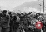 Standbild nordkoreanischen gefangenen Ausschreitungen United States USA, 1952, aus Sekunde 29 historischem Filmmaterial Videoclip 65675049159