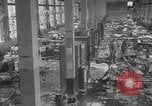 Standbild nordkoreanischen gefangenen Ausschreitungen United States USA, 1952, aus Sekunde 42 historischem Filmmaterial Videoclip 65675049159