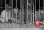 Standbild nordkoreanischen gefangenen Ausschreitungen United States USA, 1952, aus Sekunde 46 historischem Filmmaterial Videoclip 65675049159
