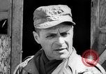 Standbild General Matthew Ridgway kommentiert Korea, 1951, aus Sekunde 52 historischem Filmmaterial Videoclip 65675049173