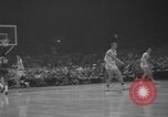 Standbild Kentucky Wildcats Louisville Kentucky USA, 1958, aus Sekunde 7 historischem Filmmaterial Videoclip 65675049192