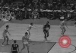 Standbild Kentucky Wildcats Louisville Kentucky USA, 1958, aus Sekunde 12 historischem Filmmaterial Videoclip 65675049192