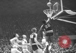 Standbild Kentucky Wildcats Louisville Kentucky USA, 1958, aus Sekunde 32 historischem Filmmaterial Videoclip 65675049192