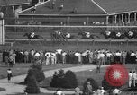 Standbild Kentucky Derby Louisville Kentucky USA, 1958, aus Sekunde 7 historischem Filmmaterial Videoclip 65675049193