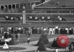 Standbild Kentucky Derby Louisville Kentucky USA, 1958, aus Sekunde 8 historischem Filmmaterial Videoclip 65675049193