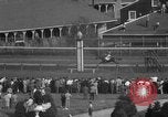 Standbild Kentucky Derby Louisville Kentucky USA, 1958, aus Sekunde 11 historischem Filmmaterial Videoclip 65675049193