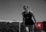 Standbild diving Meisterschaft Topeka Kansas USA, 1958, aus Sekunde 24 historischem Filmmaterial Videoclip 65675049199