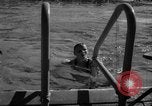 Standbild diving Meisterschaft Topeka Kansas USA, 1958, aus Sekunde 33 historischem Filmmaterial Videoclip 65675049199
