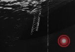 Immagine di Navy diver United States USA, 1943, secondo 4 filmato di repertorio 65675049200