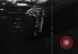 Immagine di Navy diver United States USA, 1943, secondo 11 filmato di repertorio 65675049200