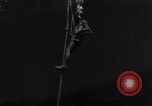 Immagine di Navy diver United States USA, 1943, secondo 34 filmato di repertorio 65675049200