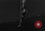 Immagine di Navy diver United States USA, 1943, secondo 40 filmato di repertorio 65675049200
