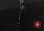 Immagine di Navy diver United States USA, 1943, secondo 43 filmato di repertorio 65675049200