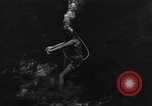 Immagine di Navy diver United States USA, 1943, secondo 52 filmato di repertorio 65675049200