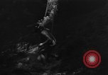 Immagine di Navy diver United States USA, 1943, secondo 53 filmato di repertorio 65675049200