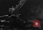 Immagine di Navy diver United States USA, 1943, secondo 62 filmato di repertorio 65675049200