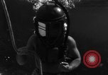 Image Navy diver United States USA, 1943, de la seconde 18 séquences d'archives historiques vidéo 65675049202