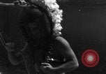 Image Navy diver United States USA, 1943, de la seconde 25 séquences d'archives historiques vidéo 65675049202