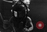Image Navy diver United States USA, 1943, de la seconde 26 séquences d'archives historiques vidéo 65675049202