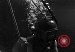 Image Navy diver United States USA, 1943, de la seconde 28 séquences d'archives historiques vidéo 65675049202