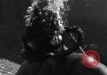 Standbild Navy Diver United States USA, 1943, aus Sekunde 5 historischem Filmmaterial Videoclip 65675049203