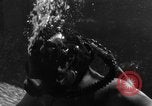 Standbild Navy Diver United States USA, 1943, aus Sekunde 8 historischem Filmmaterial Videoclip 65675049203