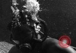 Standbild Navy Diver United States USA, 1943, aus Sekunde 15 historischem Filmmaterial Videoclip 65675049203