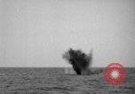 Image mine explosion Nouméa France, 1943, de la seconde 17 séquences d'archives historiques vidéo 65675049210