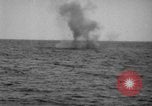 Image mine explosion Nouméa France, 1943, de la seconde 21 séquences d'archives historiques vidéo 65675049210
