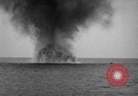 Image mine explosion Nouméa France, 1943, de la seconde 47 séquences d'archives historiques vidéo 65675049210