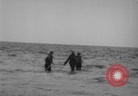 Standbild USA Minesweeper in Betrieb Zweiten Weltkrieg Pacific Theater, 1943, aus Sekunde 7 historischem Filmmaterial Videoclip 65675049213