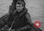 Standbild USA Minesweeper in Betrieb Zweiten Weltkrieg Pacific Theater, 1943, aus Sekunde 10 historischem Filmmaterial Videoclip 65675049213