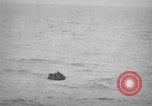 Standbild USA Minesweeper in Betrieb Zweiten Weltkrieg Pacific Theater, 1943, aus Sekunde 53 historischem Filmmaterial Videoclip 65675049213