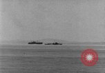 Standbild Amphibious Cargo Schiff Pacific Theater, 1943, aus Sekunde 6 historischem Filmmaterial Videoclip 65675049214
