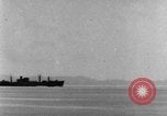 Standbild Amphibious Cargo Schiff Pacific Theater, 1943, aus Sekunde 12 historischem Filmmaterial Videoclip 65675049214