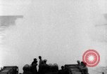 Standbild Amphibious Cargo Schiff Pacific Theater, 1943, aus Sekunde 17 historischem Filmmaterial Videoclip 65675049214