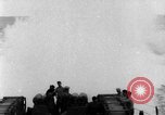 Standbild Amphibious Cargo Schiff Pacific Theater, 1943, aus Sekunde 18 historischem Filmmaterial Videoclip 65675049214