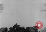 Standbild Amphibious Cargo Schiff Pacific Theater, 1943, aus Sekunde 20 historischem Filmmaterial Videoclip 65675049214