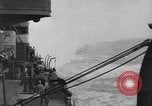 Standbild Amphibious Cargo Schiff Pacific Theater, 1943, aus Sekunde 35 historischem Filmmaterial Videoclip 65675049214